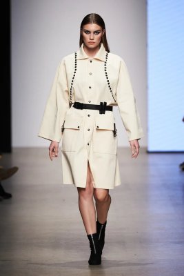 tata polina dima kamma pokaz ss20 mbfw russia