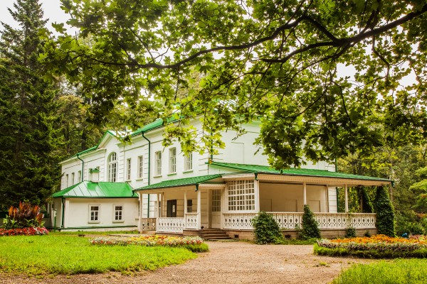 VII Театральный фестиваль «Толстой» пройдет в музее-усадьбе «Ясная Поляна» с 7 по 9 июля
