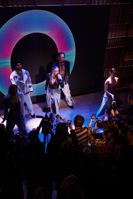 Ольга Бузова устроила девичник в Leps Asian Restaurant & Singer Club
